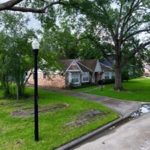 8630 Cedarbrake Drive  Spring Valley Village 77055 Harris