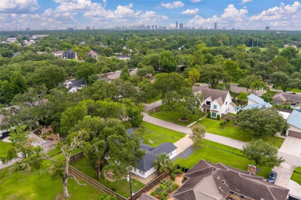8932 Padfield Street  Houston 77055 Harris - Image 38
