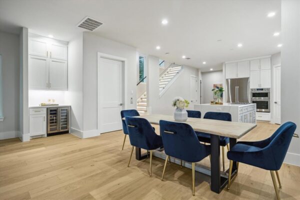 902 Knox Street A Houston 77007 Harris - Image 11