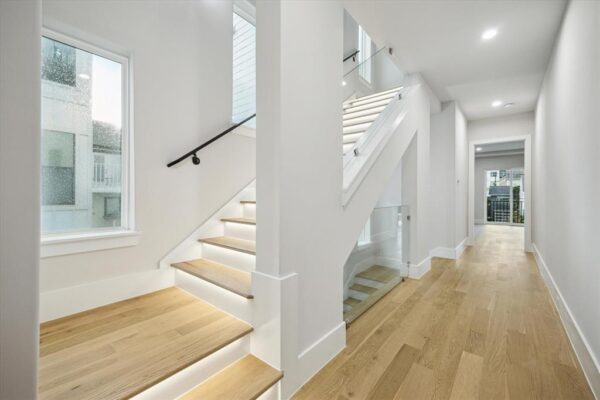 902 Knox Street A Houston 77007 Harris - Image 12