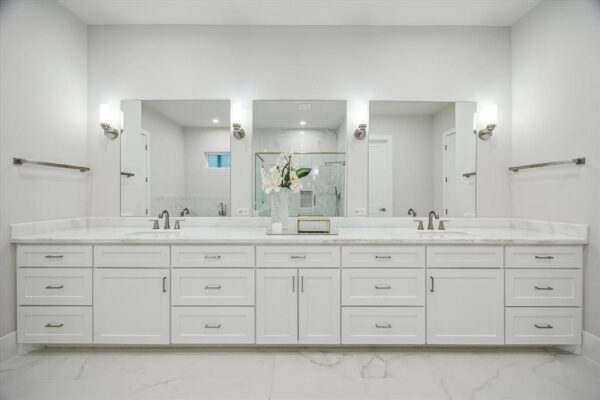 902 Knox Street A Houston 77007 Harris - Image 15