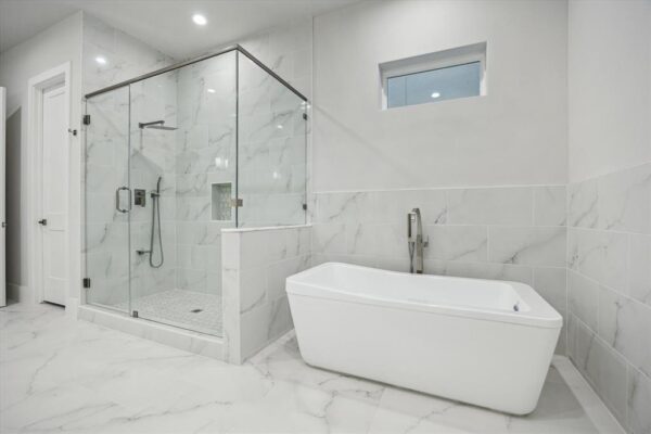 902 Knox Street A Houston 77007 Harris - Image 17