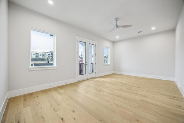 902 Knox Street A Houston 77007 Harris - Image 25