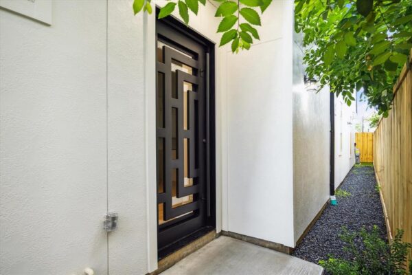 902 Knox Street A Houston 77007 Harris - Image 32