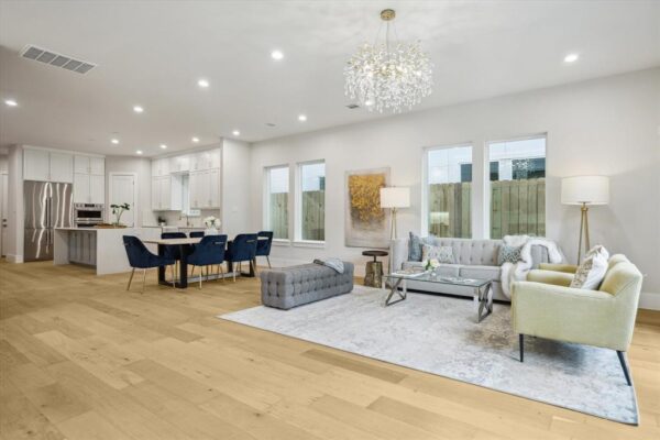 902 Knox Street A Houston 77007 Harris - Image 4