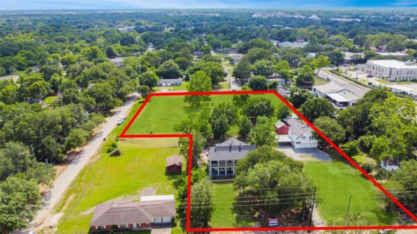 902 Richmond Parkway  Richmond 77469 Fort Bend - Image 2