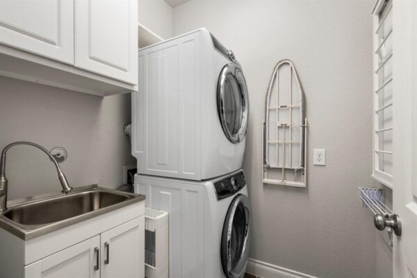 922 Wakefield Drive  Houston 77018 Harris - Image 35