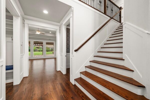922 Wakefield Drive  Houston 77018 Harris - Image 8