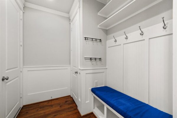 922 Wakefield Drive  Houston 77018 Harris - Image 9