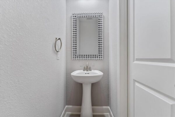 929 Oak Street  Houston 77018 Harris - Image 18