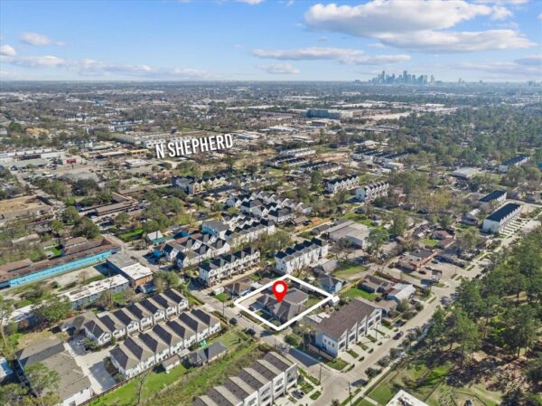 929 Oak Street  Houston 77018 Harris - Image 36