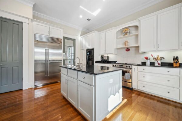 940 Columbia Street  Houston 77008 Harris - Image 14