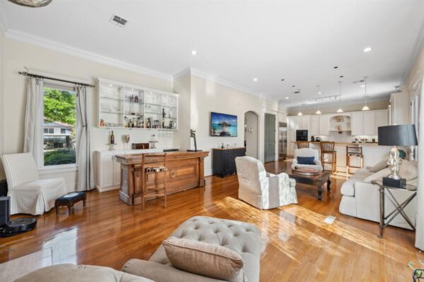 940 Columbia Street  Houston 77008 Harris - Image 16