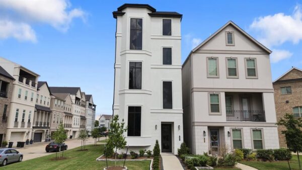 948 Blackshire Lane  Houston 77055 Harris