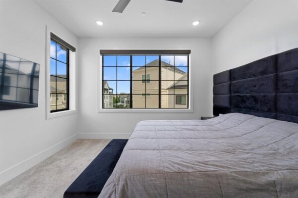 948 Blackshire Lane  Houston 77055 Harris - Image 11