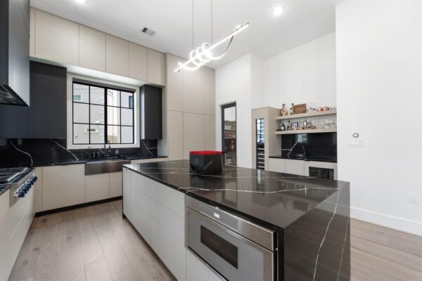 948 Blackshire Lane  Houston 77055 Harris - Image 15
