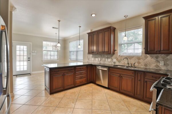 979 W 43rd Street  Houston 77018 Harris - Image 19