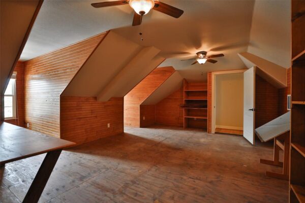979 W 43rd Street  Houston 77018 Harris - Image 32