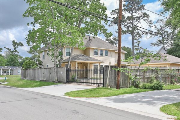 979 W 43rd Street  Houston 77018 Harris - Image 5