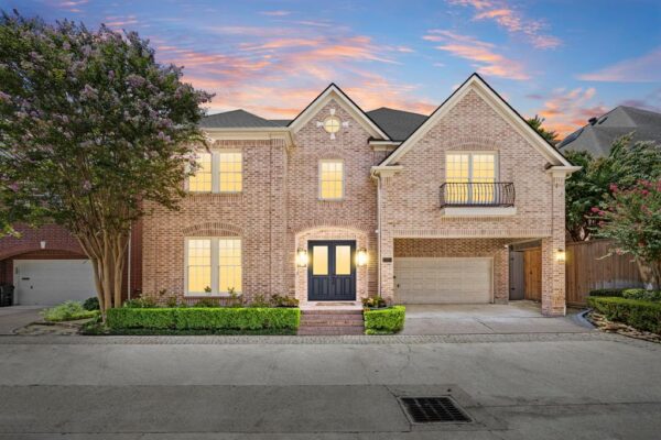 111 N Wynden Estates Court  Houston 77056 Harris