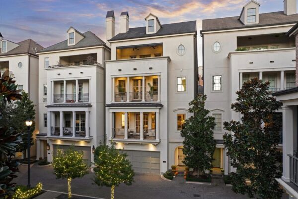 2127 Bancroft Street  Houston 77027 Harris