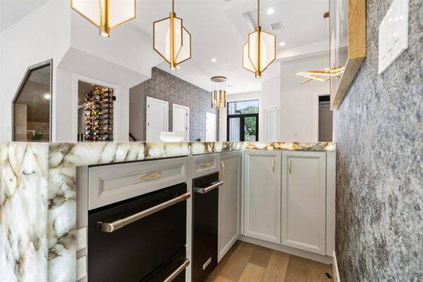 1011 Wynnwood Lane  Houston 77008 Harris - Image 10