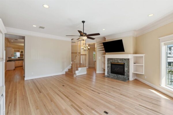 3201 White Oak Drive  Houston 77007 Harris - Image 10