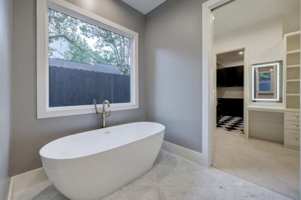 1614 Woodcrest Drive  Houston 77018 Harris - Image 11