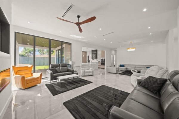 9909-larston-street-houston-77055-harris - Image 37