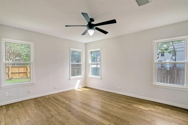2402 Southgate Boulevard  Houston 77030 Harris - Image 11