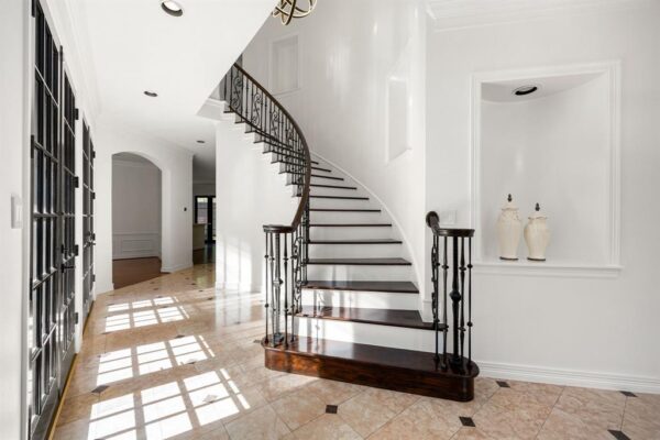 111 N Wynden Estates Court  Houston 77056 Harris - Image 14