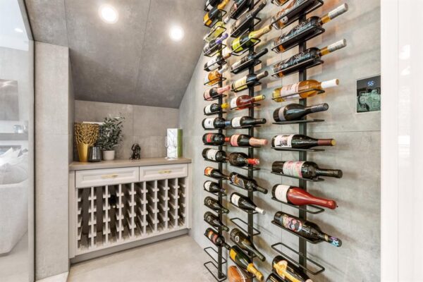 1011 Wynnwood Lane  Houston 77008 Harris - Image 12