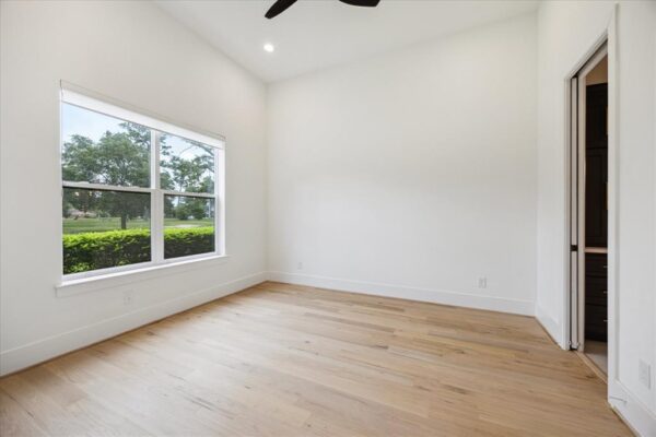 1419 Candlelight Lane  Houston 77018 Harris - Image 12
