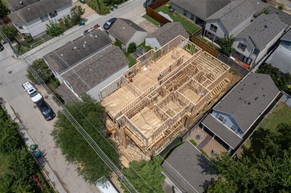 1016 Ruthven Street B Houston 77019 Harris - Image 14