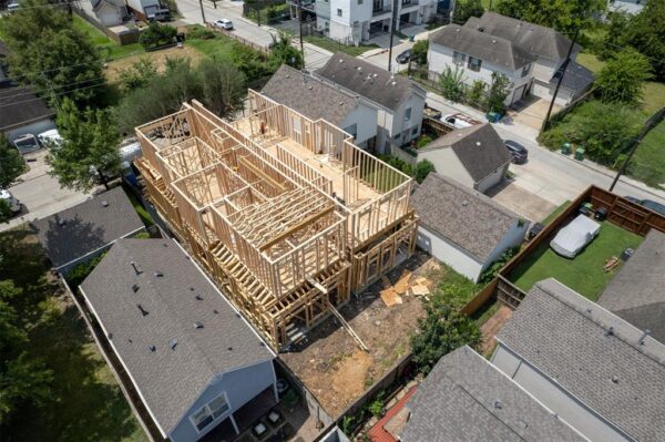 1016 Ruthven Street B Houston 77019 Harris - Image 15