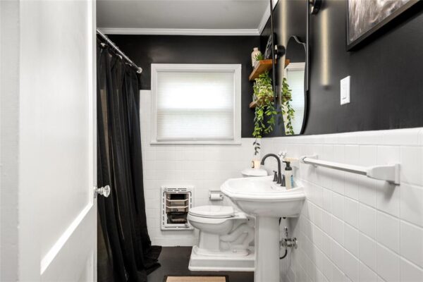 208 W 34th Street  Houston 77018 Harris - Image 16