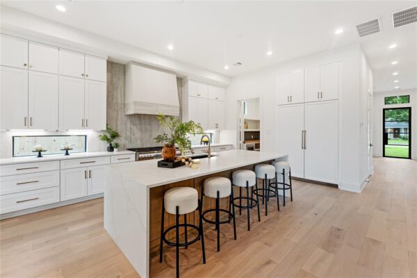 1741 Chippendale Road  Houston 77018 Harris - Image 16