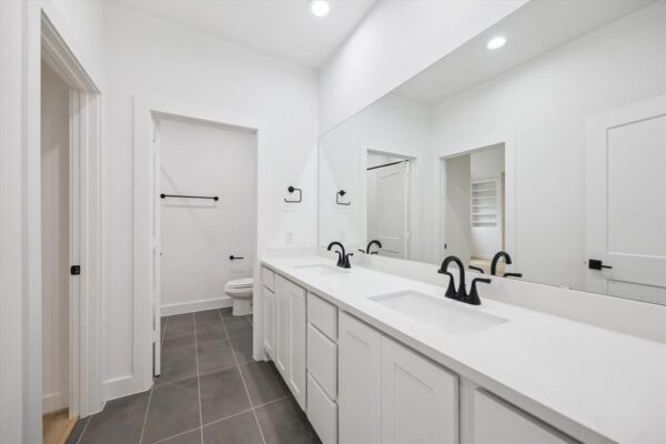 1201 Confederate Road  Houston 77055 Harris - Image 18