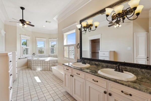 3201 White Oak Drive  Houston 77007 Harris - Image 18