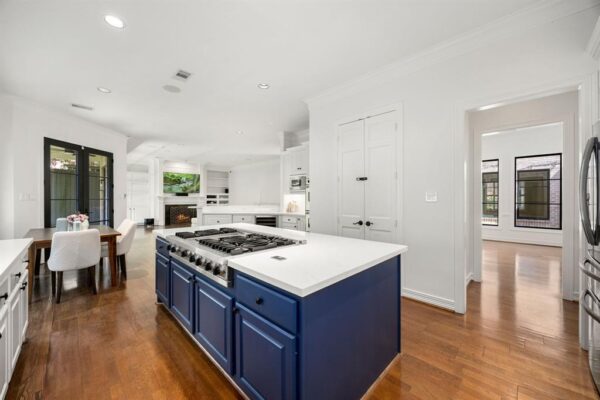 111 N Wynden Estates Court  Houston 77056 Harris - Image 22