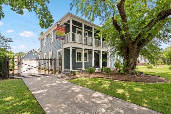 208 W 34th Street  Houston 77018 Harris - Image 2