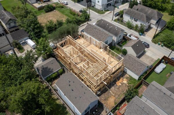 1016 Ruthven Street B Houston 77019 Harris - Image 20