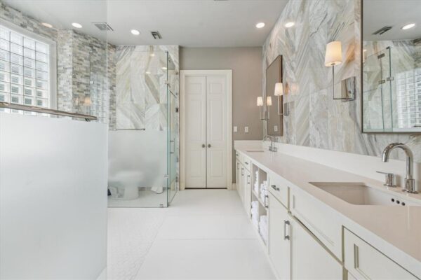 4908 Braeburn Drive  Bellaire 77401 Harris - Image 21