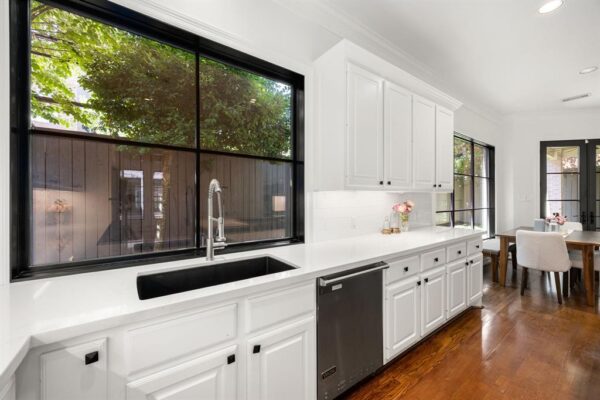 111 N Wynden Estates Court  Houston 77056 Harris - Image 24