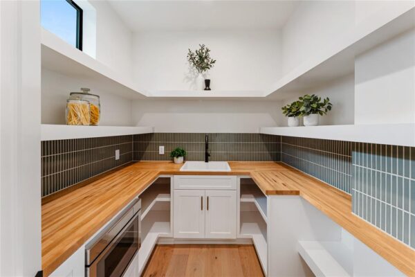 1741 Chippendale Road  Houston 77018 Harris - Image 20