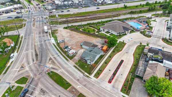2106 Antoine Drive  Houston 77055 Harris - Image 21
