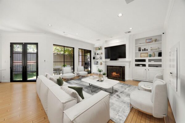 111 N Wynden Estates Court  Houston 77056 Harris - Image 29