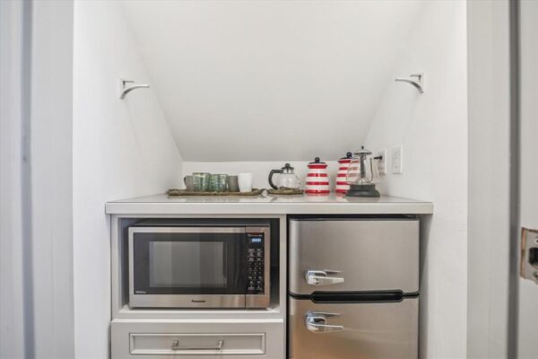 945 Waverly Street  Houston 77008 Harris - Image 28