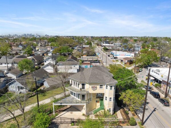 3201 White Oak Drive  Houston 77007 Harris - Image 29