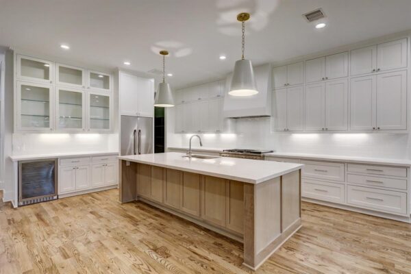 1614 Woodcrest Drive  Houston 77018 Harris - Image 3